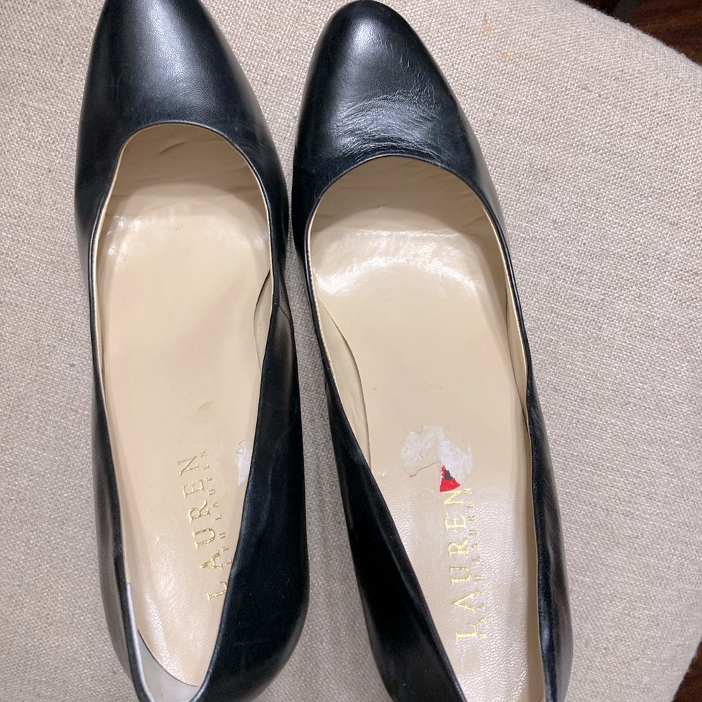 Ralph Lauren Basic Black leather pumps